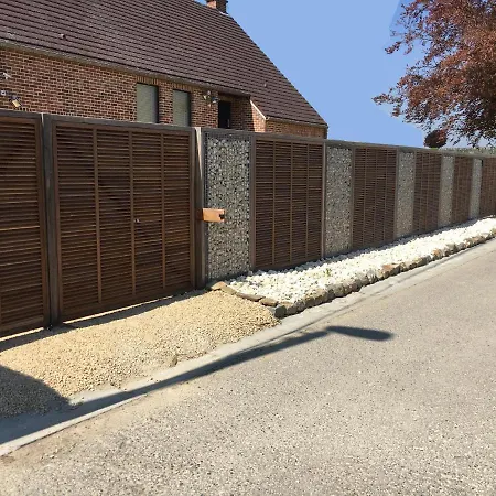 La Du Chemin : Piscine Sauna *