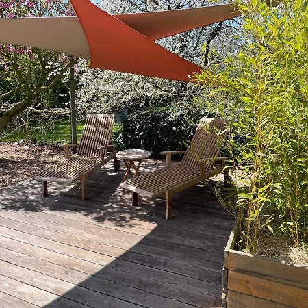 La Du Chemin : Piscine Sauna לינה וארוחת בוקר